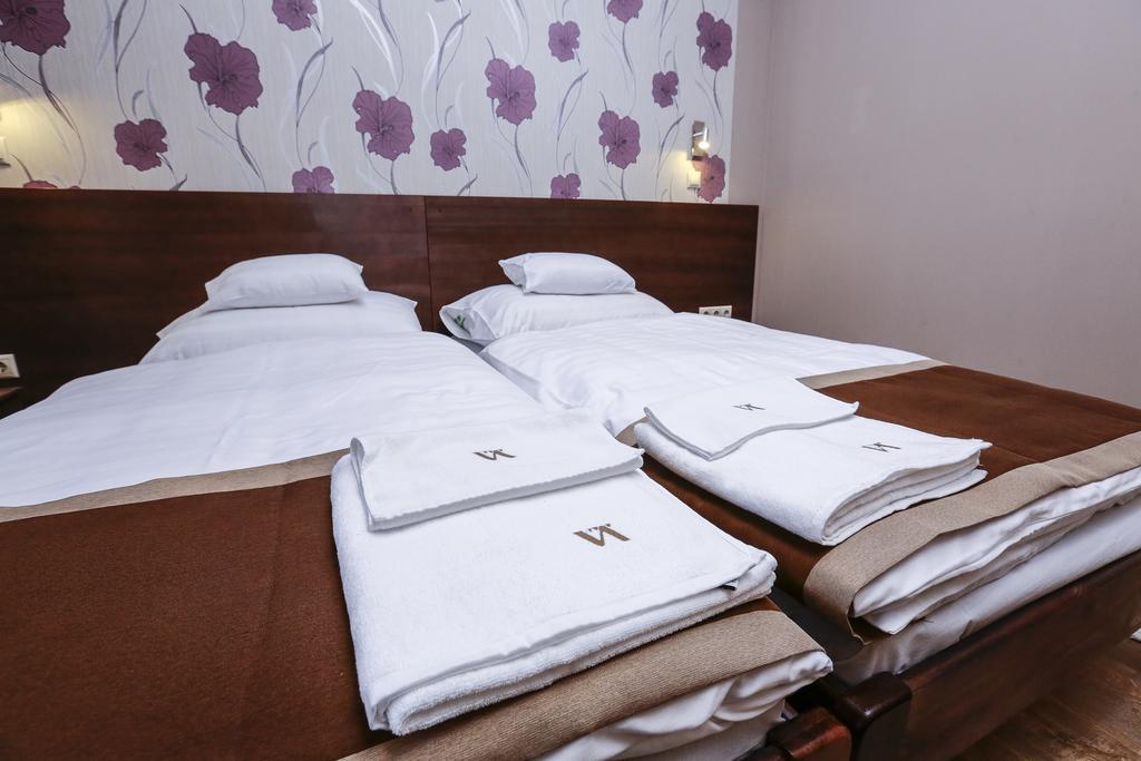 Hotel Granatalma Vendeghaz Fehérvárcsurgó Exteriér fotografie