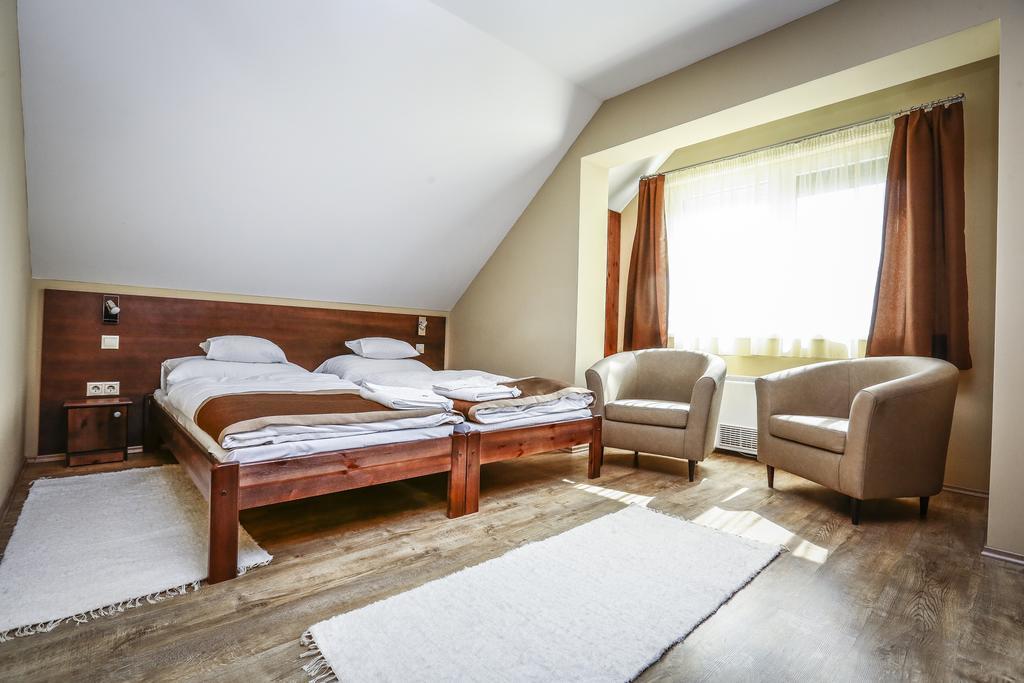 Hotel Granatalma Vendeghaz Fehérvárcsurgó Pokoj fotografie