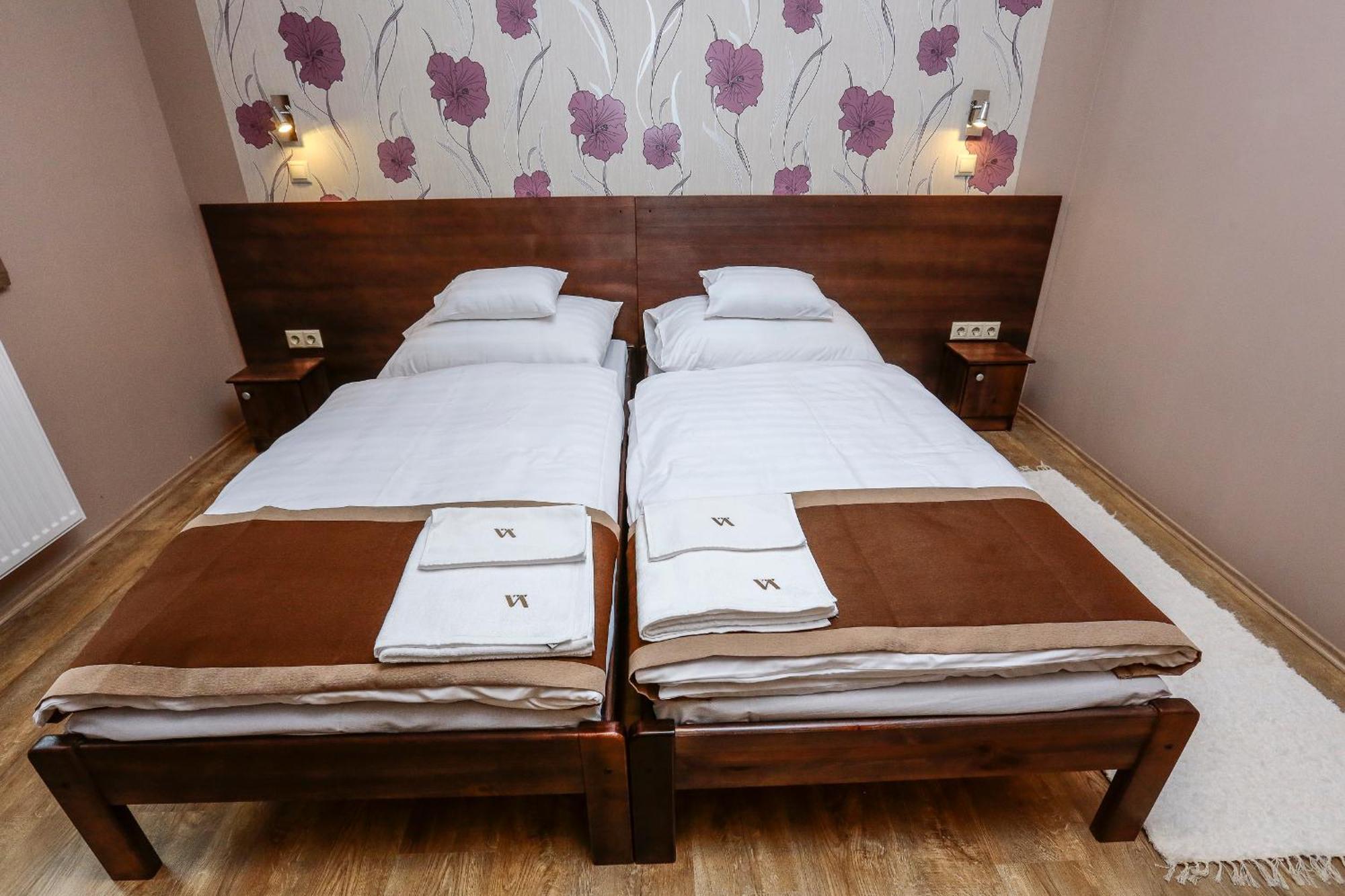 Hotel Granatalma Vendeghaz Fehérvárcsurgó Exteriér fotografie
