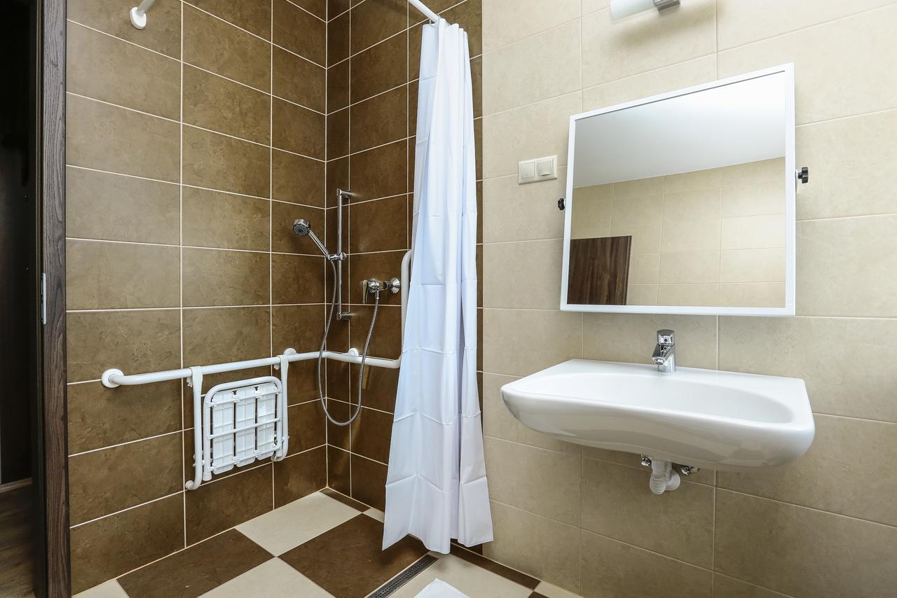 Hotel Granatalma Vendeghaz Fehérvárcsurgó Exteriér fotografie