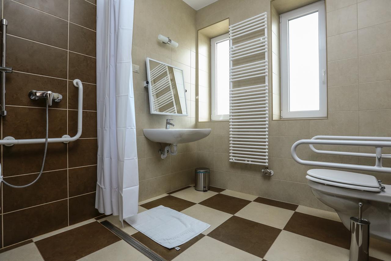 Hotel Granatalma Vendeghaz Fehérvárcsurgó Exteriér fotografie